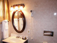 Hotels Berkshires, Lodging Berkshires, Hotel Berkshire County, Hotels In Williamstown, MA, Williamstown, MA Motels, Hotels Near Williamstown, MA, Hotels Near Williamstown Theatre Festival